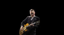 Bryan Adams
