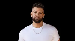 Dylan Scott