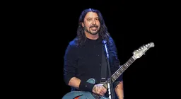 Foo Fighters, Queens of the Stone Age & Gouge Away
