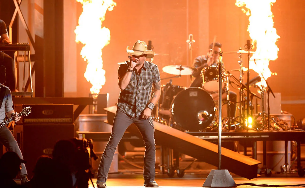 Jason Aldean with Nate Smith, RaeLynn and Dee Jay Silver Tickets The Pavilion at Star Lake